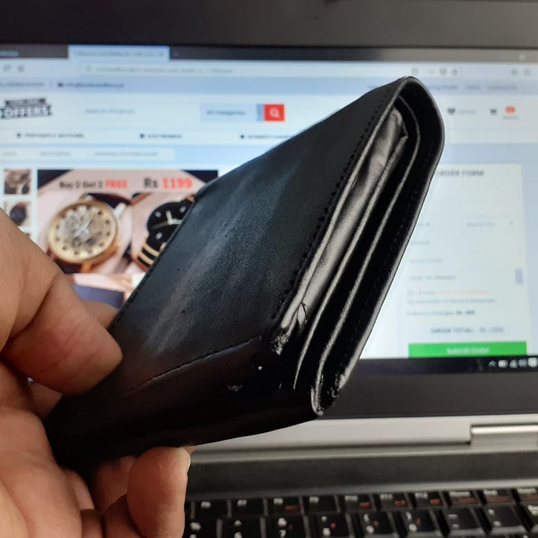 Buy 1 Get 1 Free Offer Avail 1 Imported Wrist Watch & 1 Original Leather Wallet in Rs 999