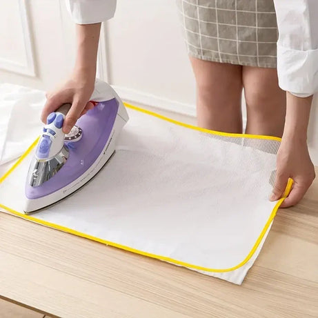 Heat Resistant Ironing Mesh Sheet (Size: 35x50cm)