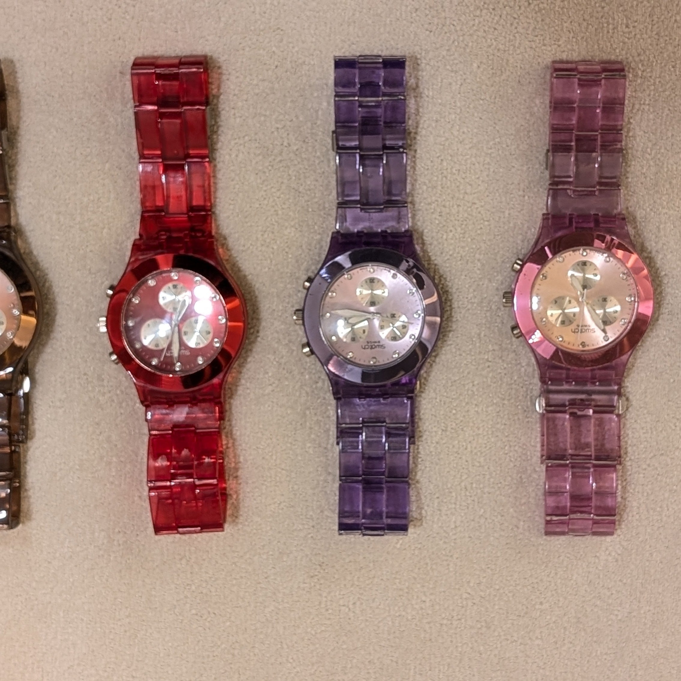 CrystalClear Acrylic Watch – Premium Unisex Edition