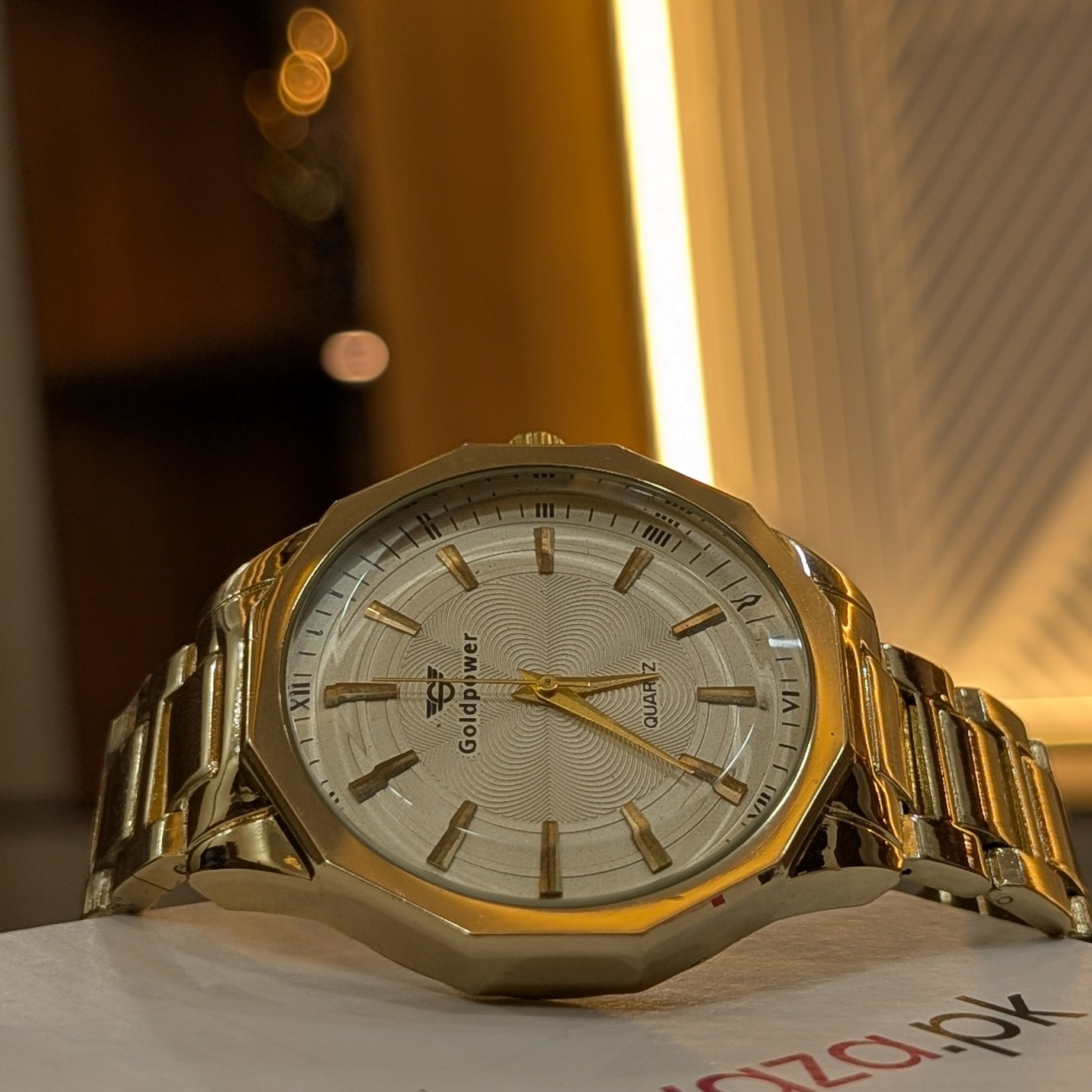 Luxe Chrono Gold Watch Timeless Luxury