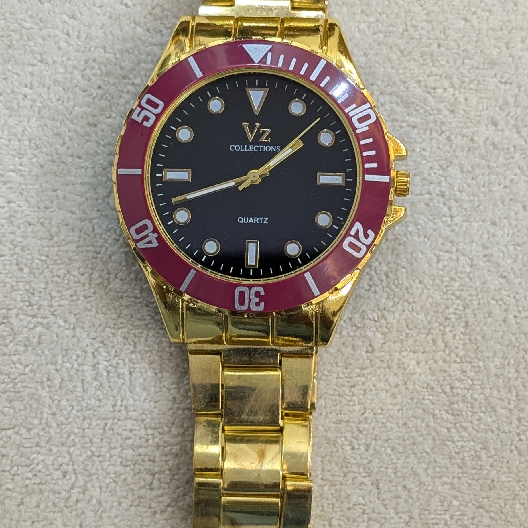 VZ Aurelia Golden Round Maroon Man Watch
