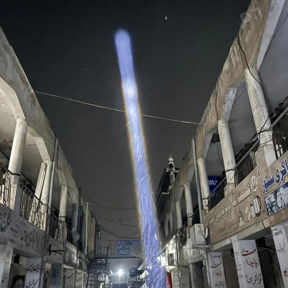 P90 Super Bright Powerful Flash Light Torch with Adjustable Focus