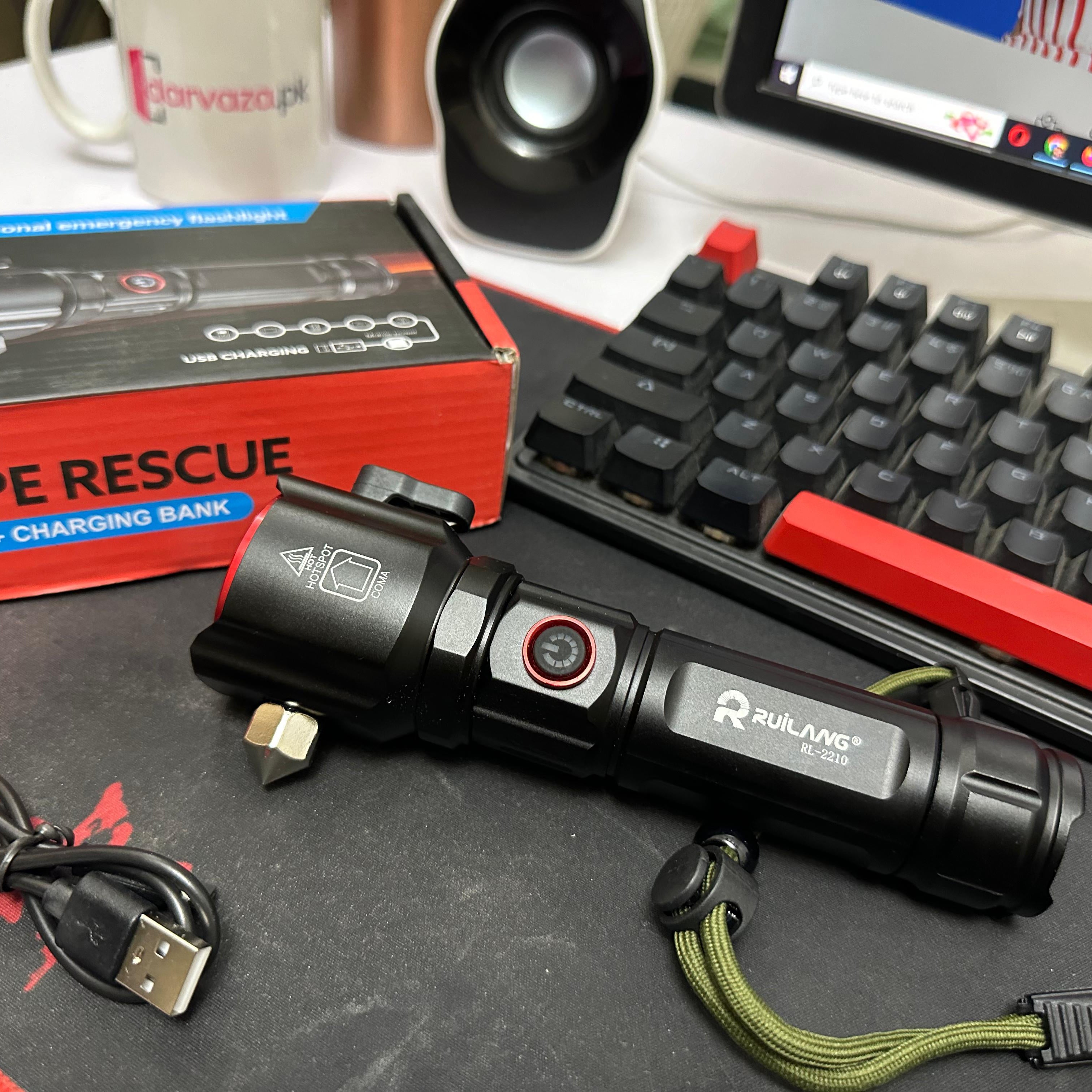 Super Bright Metal FlashLight Torch with adjustable focus Hammer and Mobile Power Bank