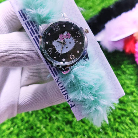 Beautiful Hello Kitty Cartoon Cat Round Shaped Clock Dial Analog Wristwatch For Kids and Women