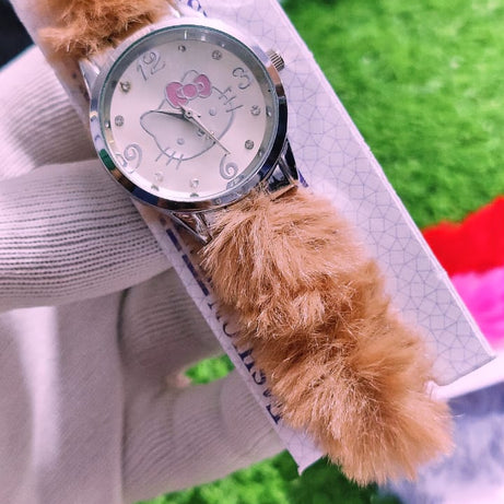 Beautiful Hello Kitty Cartoon Cat Round Shaped Clock Dial Analog Wristwatch For Kids and Women