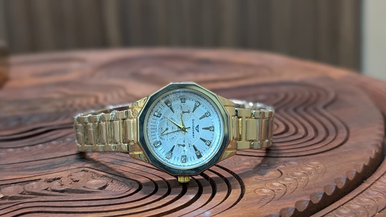 Crownline Gold – Women’s Edition Watch