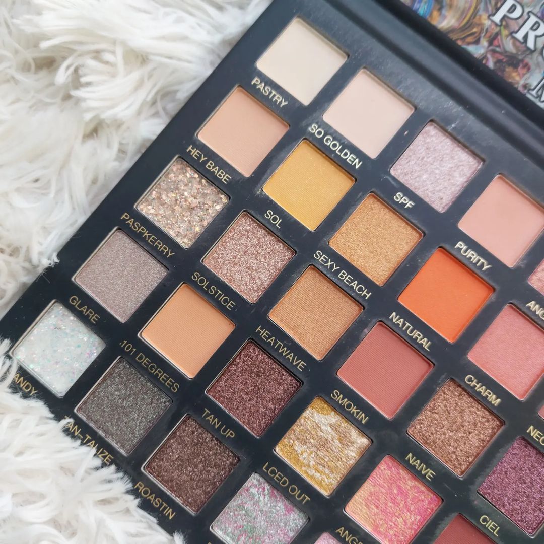 Ultra Colorful 40 Fashion Eye shadow Palette, Terracotta, Glitter, Velvet, Matte Colors All Highly Pigmented Shades in the Kit