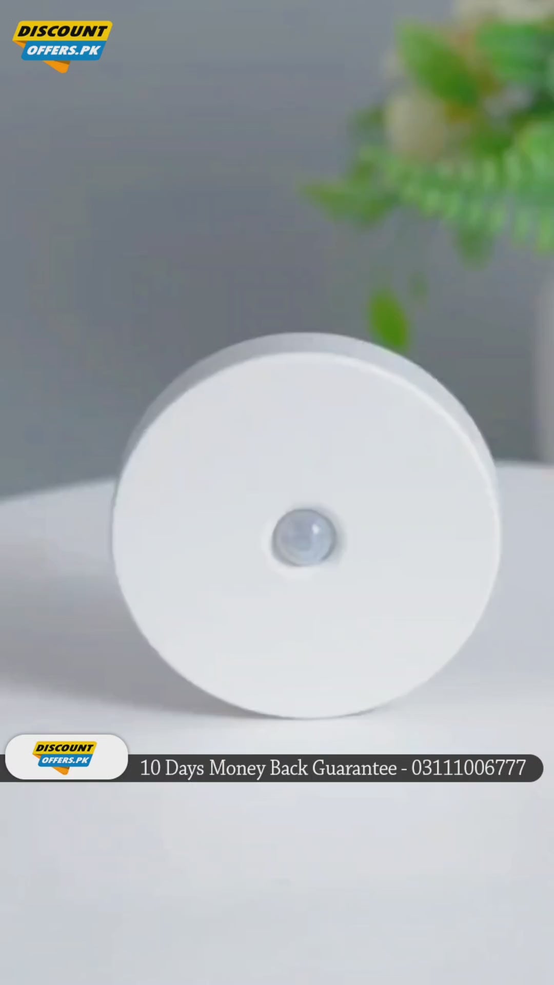 Automatic Emergency Smart Human Body Sensor LED Night Light with Wireless USB Charging and Magnetic Suction for Night Light Use