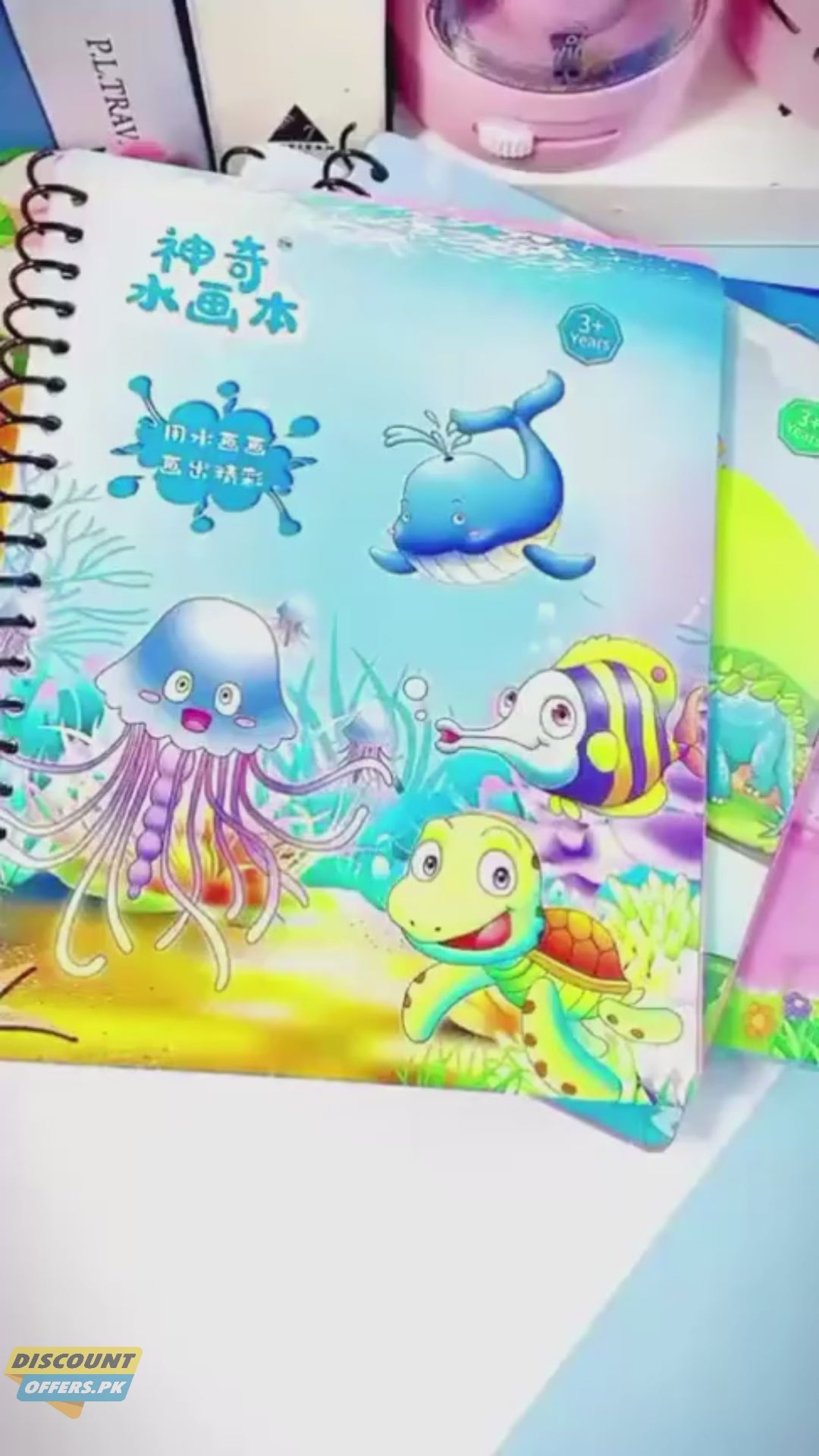 2 Magic Water Coloring Pens and 2 Drawing Reusable Books